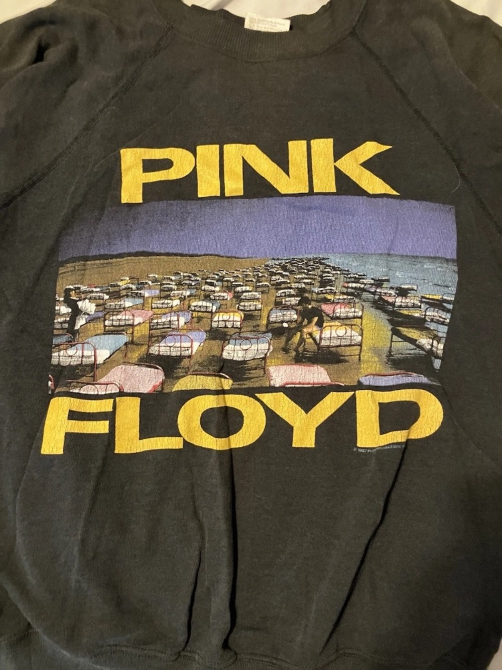 RARE Pink Floyd Black Sweatshirt from the Momentary Lapse of Reason tour in 1987